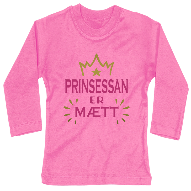 Design on a long sleeve children shirt